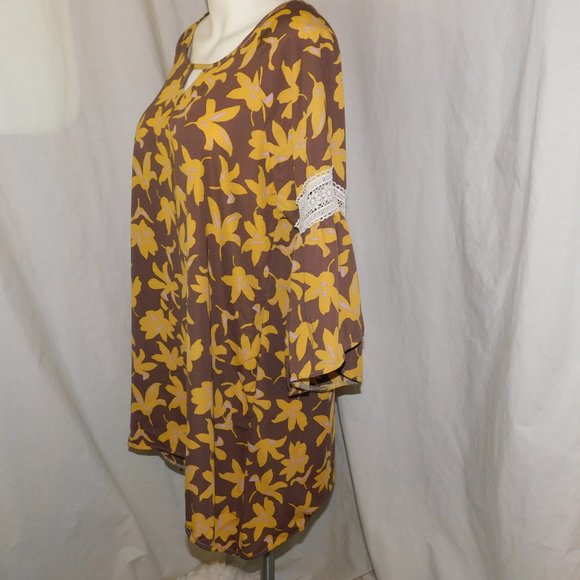 Crepas Tunic Top Brown & Yellow Flowers Lily's - Picture 4 of 8